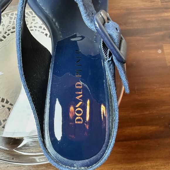 Donald Pliner Ofelia Navy Blue Suede Patent Leather Wedge Sandals Women 8M - Picture 5 of 8